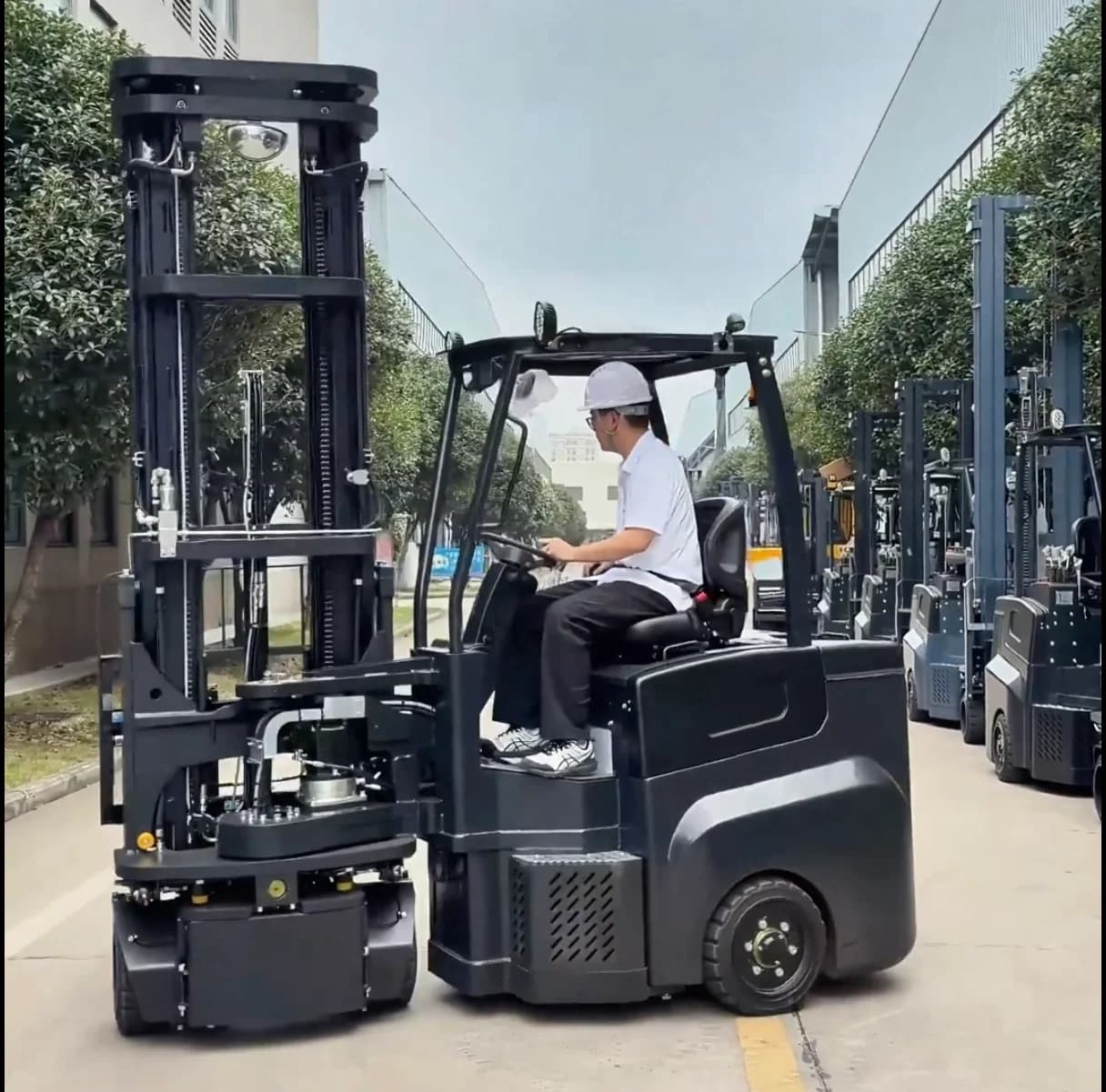 Yard to aisle on one set of tyres