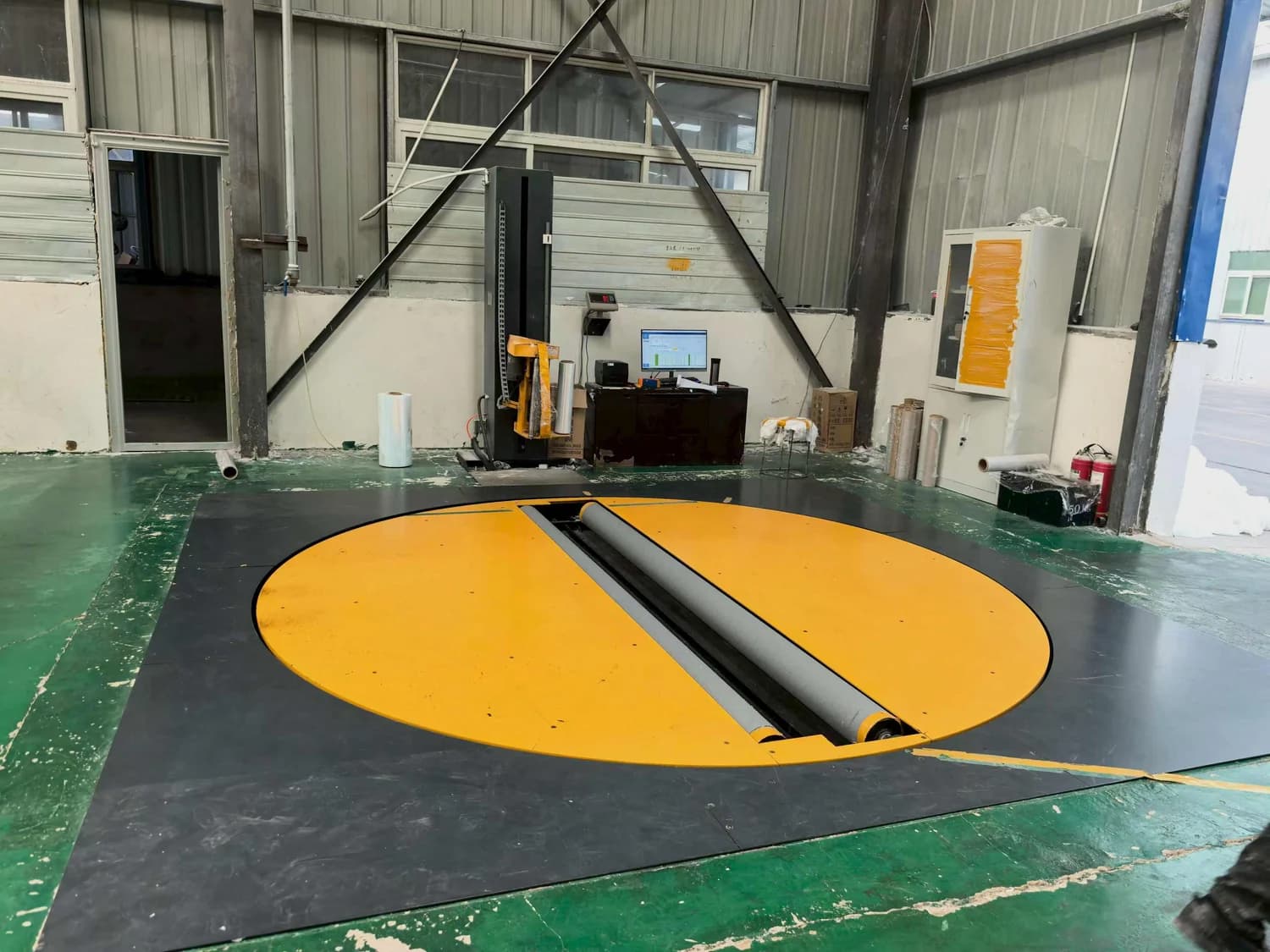 Roll wrapping cell commissioned on site